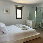 Solis Villa