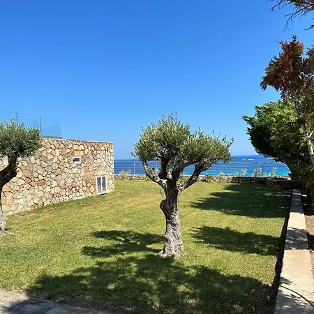 Solis Βίλα Λίνδος